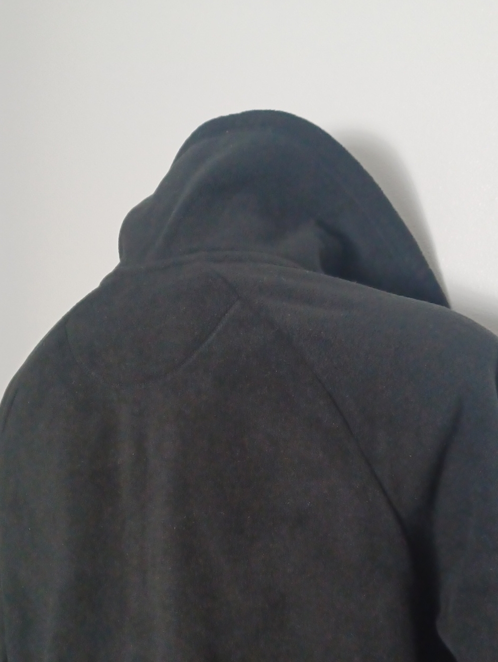 Medium CALVIN KLEIN black fleece jacket with full zip close & zip pockets. Cozy - Picture 6 of 15